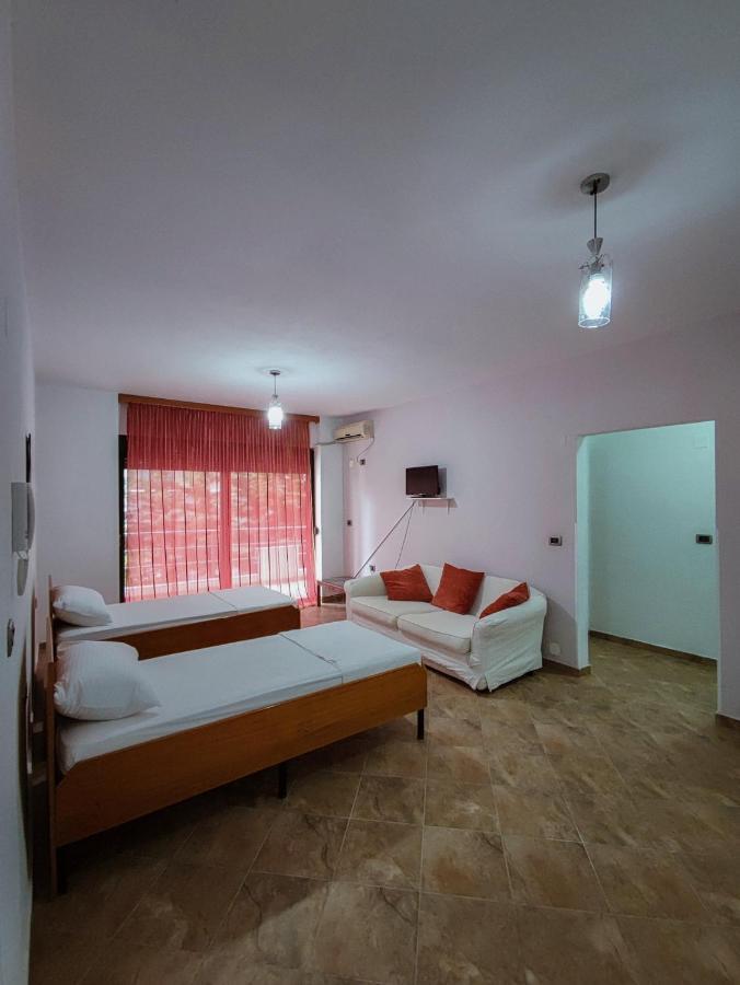 El Rio Apartments ساراندا المظهر الخارجي الصورة